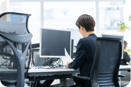 中途入社6年目課長